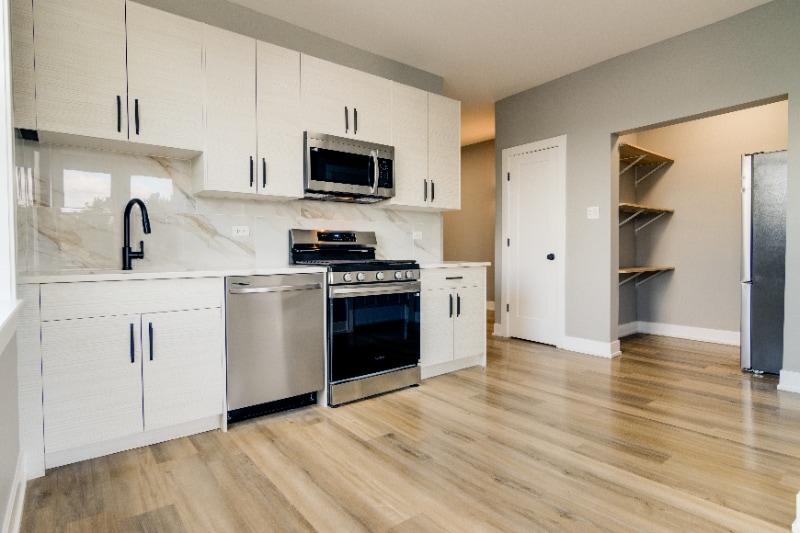 Photo - 3422 W Dickens Ave (Chicago, IL)