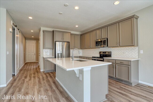 Building Photo - 5 br, 3 bath House - 5418 Coltin Trail