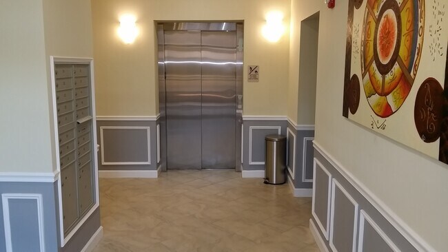 Foto del edificio - 182 Anderson Ave