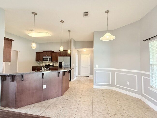 Foto del edificio - Spacious 4-Bedroom Home - Whisper Creek