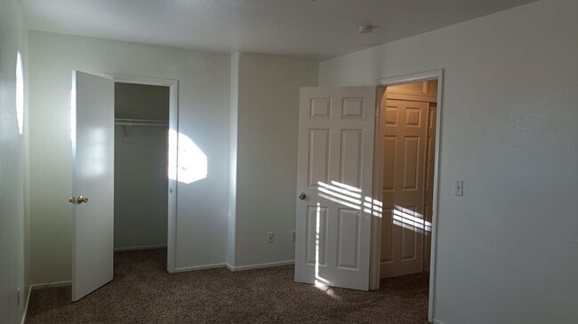 Foto del edificio - Beautiful 3-Bed, 2.5-Bath Home in Las Vegas