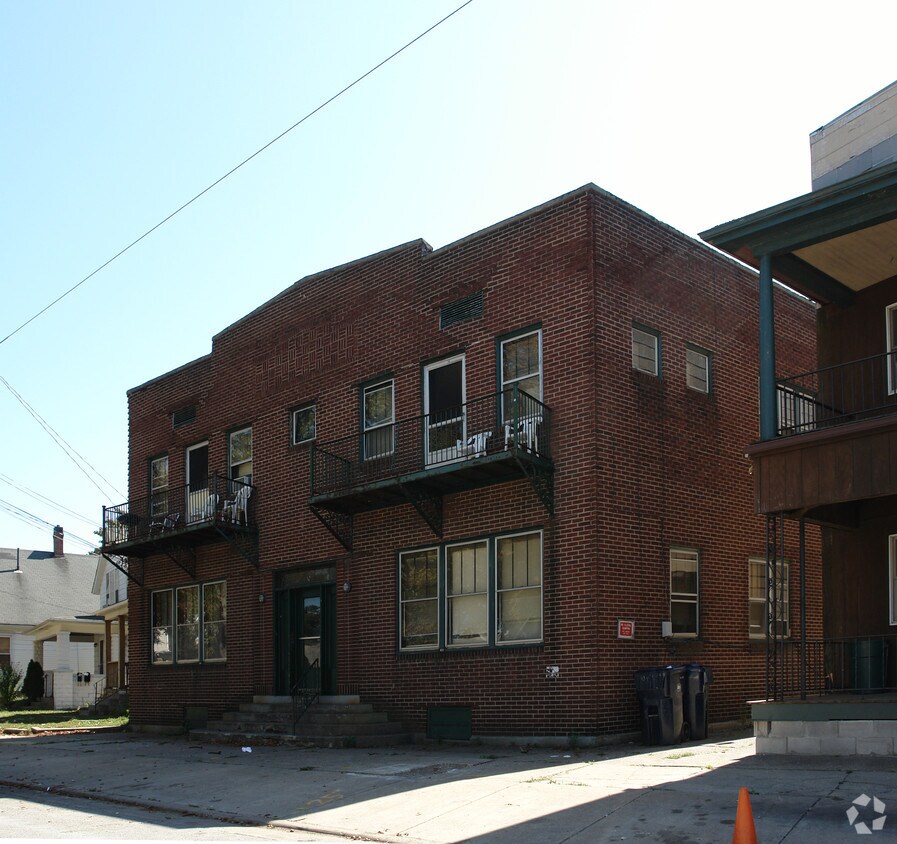 Primary Photo - 620 W Osborne St