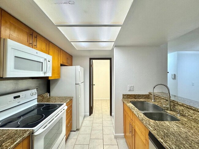 Foto del edificio - 14556 NE 31st St