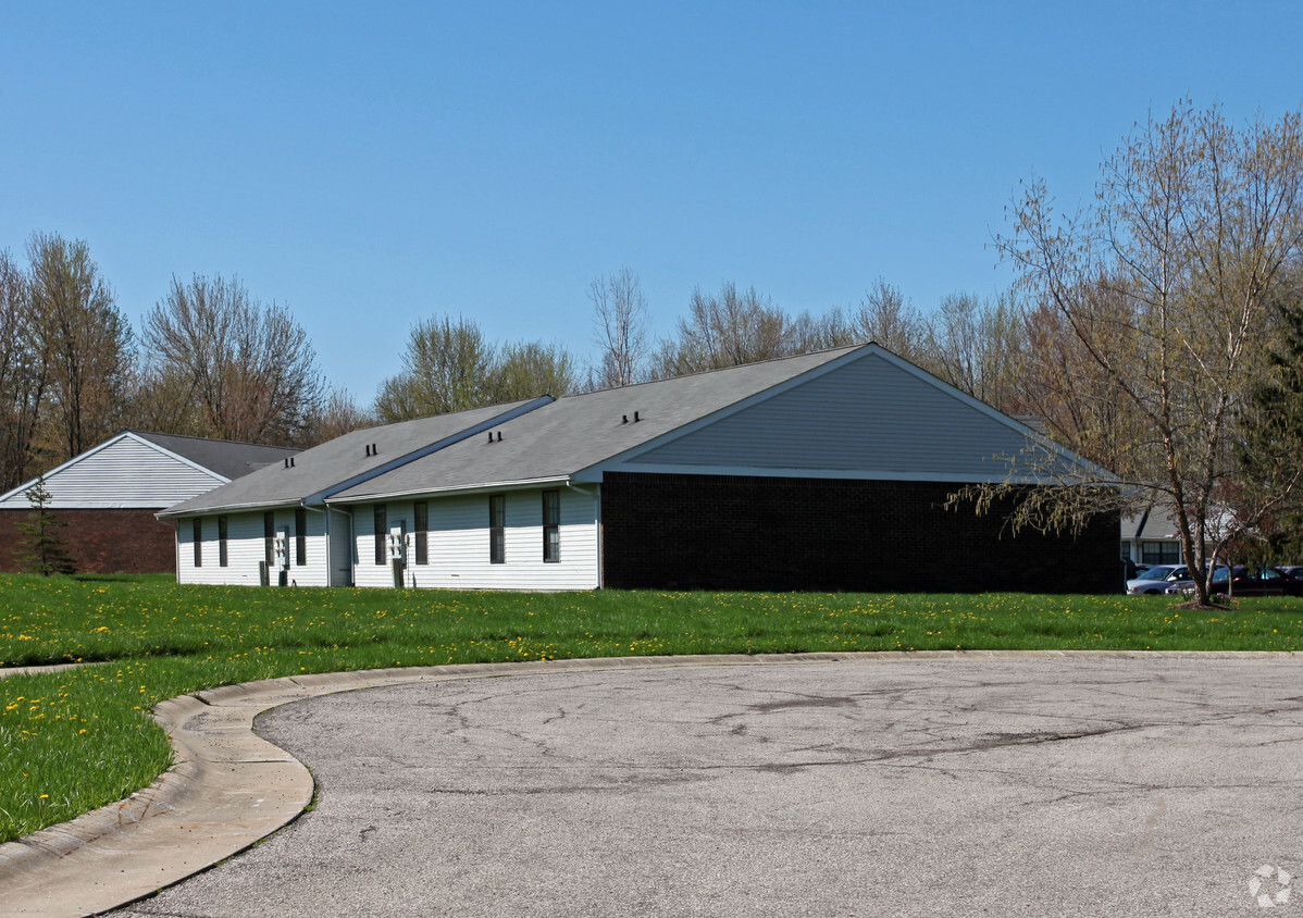 Building Photo - Madison Woods Apartments