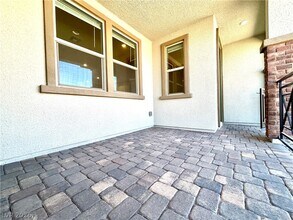 Building Photo - 12480 Kings Crk Pl