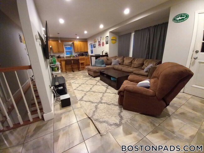 Foto del edificio - 34 Long Ave