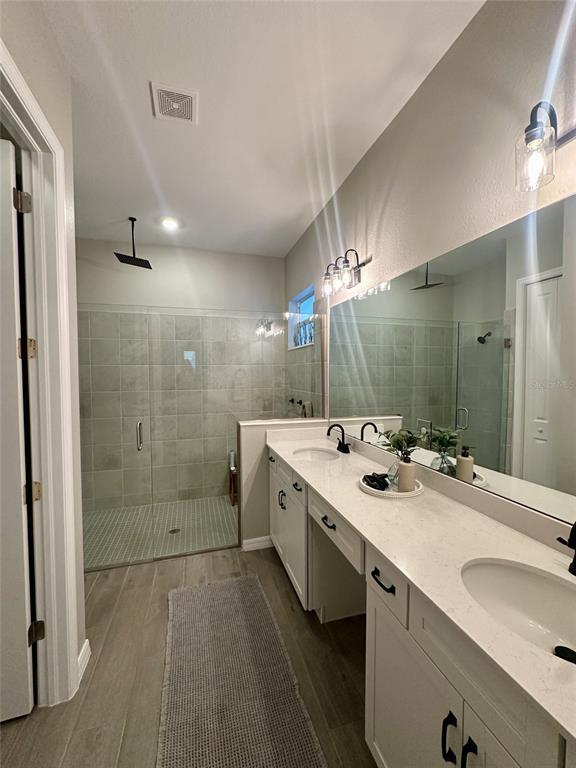 Building Photo - 17577 Santorini Ct