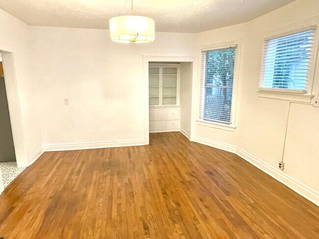 Foto del edificio - Buckman Beautifully Remodeled 1900 Craftsm...