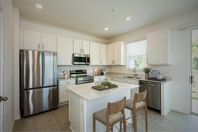 Building Photo - 1515 Tristar Dr