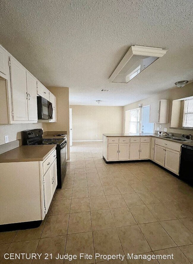 Building Photo - 4 br, 2 bath House - 1229 Castleman Drive
