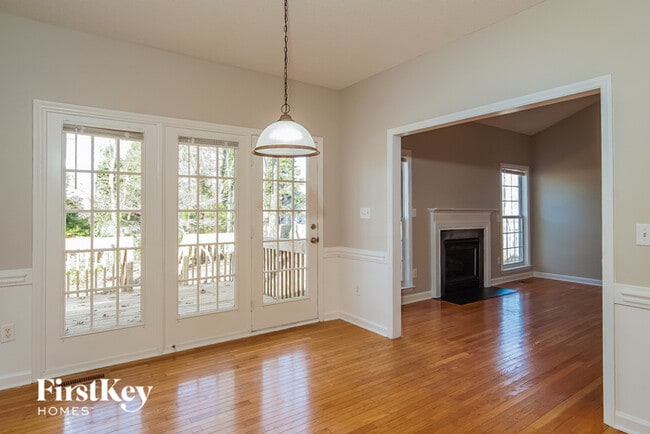 Building Photo - 3665 Oak Chase Dr