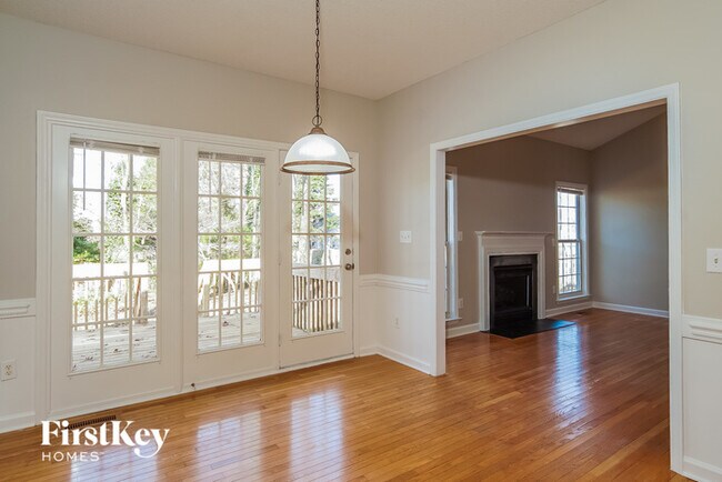 Foto del edificio - 3665 Oak Chase Dr