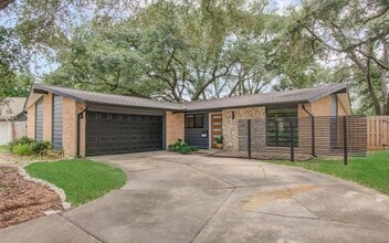 Building Photo - 12214 Braewick Dr