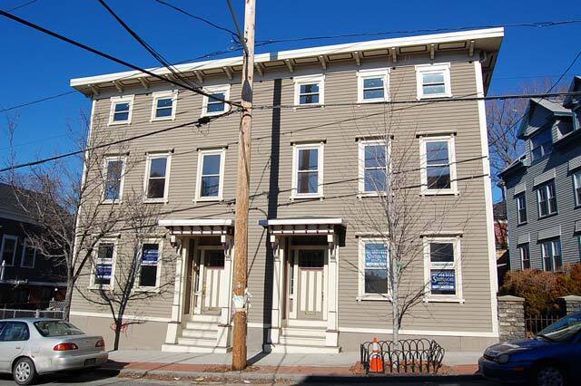 Building Photo - 354 Wickenden St