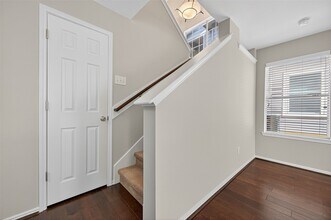 Building Photo - 54 Marble Rock Pl