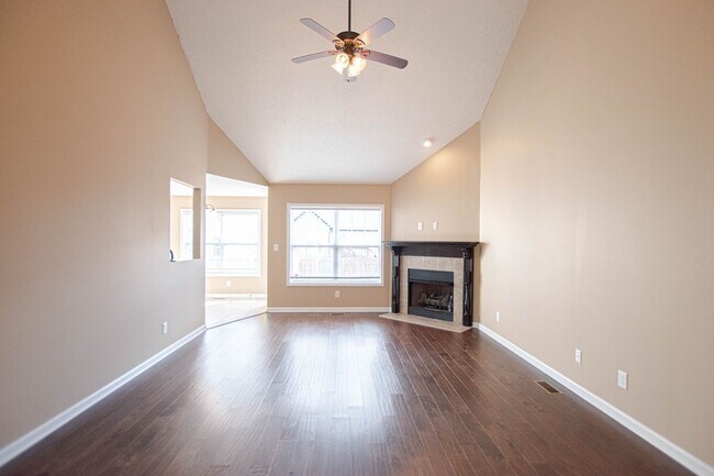 Foto del edificio - Pet Friendly Three Bedroom with Bonus!