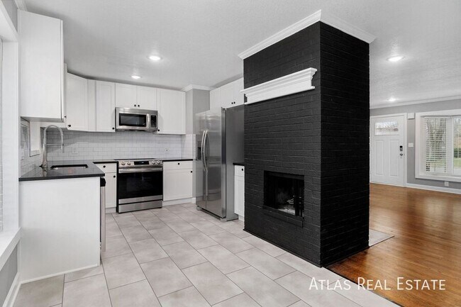 Foto del edificio - 7641 Falmouth St