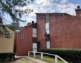 Foto principal - 7152 Fair Oaks Ave