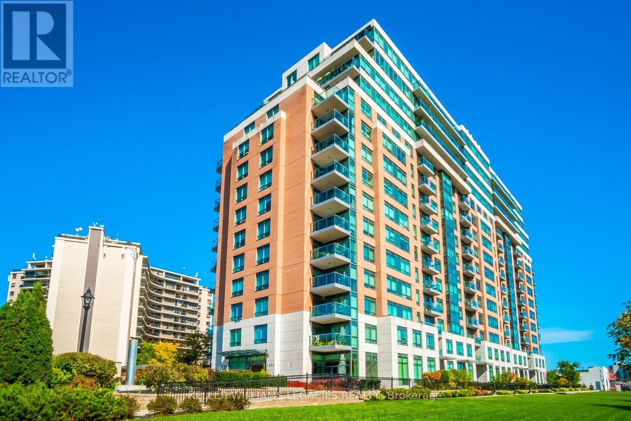 Photo principale - 1403-1403 Royal York Rd