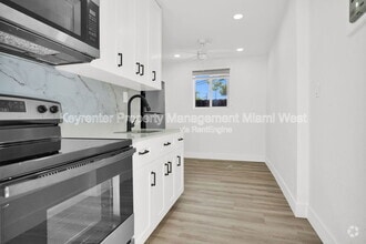 Building Photo - 210 Beacom Blvd