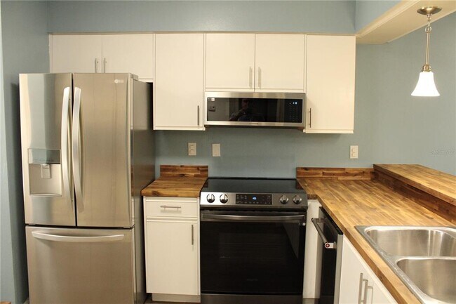 Foto del edificio - 5412 11th St Cir E