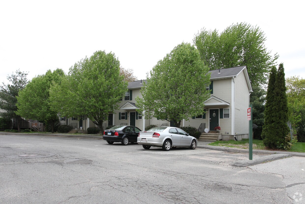 Building Photo - Regency Commons