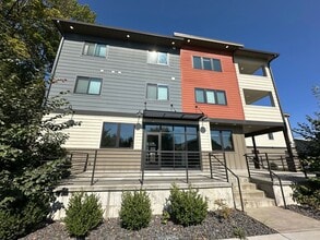 Building Photo - 1502 N 3rd St