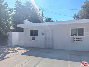 Building Photo - 3831 Sedgwick Ave