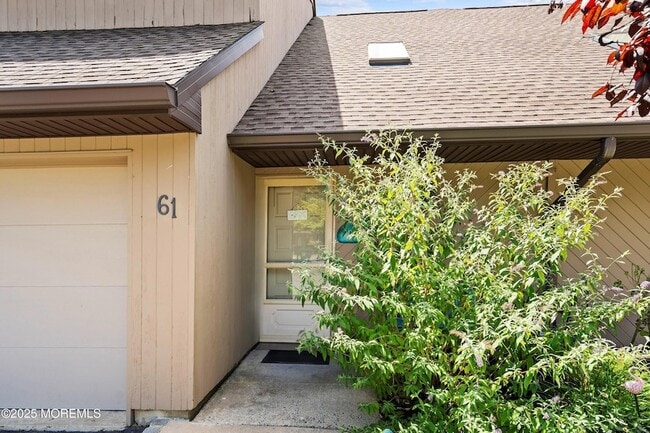 Building Photo - 61 Lenape Trail