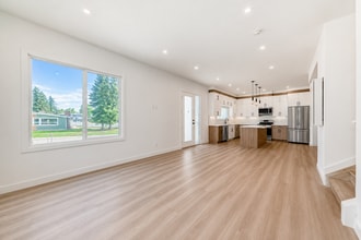Building Photo - 4602-113A 113a St NW