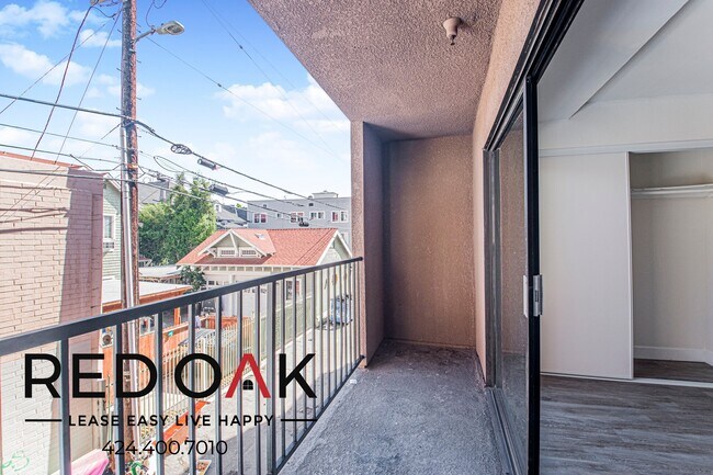 Foto del edificio - 806 S Burlington Ave