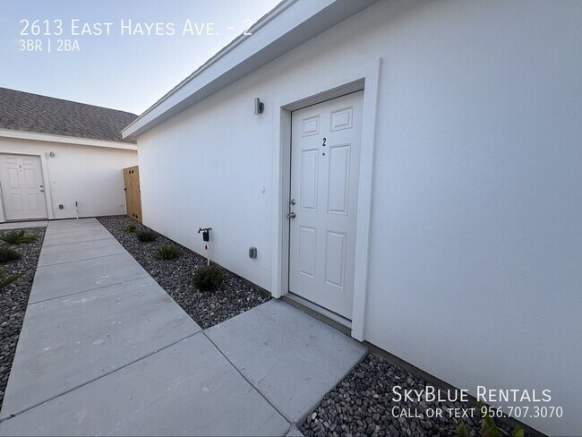 Foto del edificio - 2613 W Hayes Ave