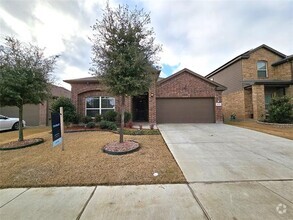 Building Photo - 15721 Oak Pointe Dr