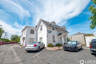 Building Photo - 136 S 300 W