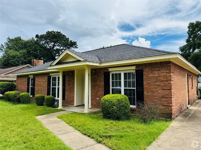 Building Photo - 4012 Ray Dr
