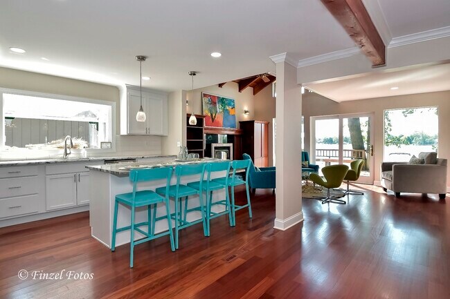 Foto del edificio - 141 Edgewater Dr