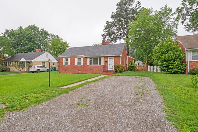 Building Photo - 6607 Rolling Rd