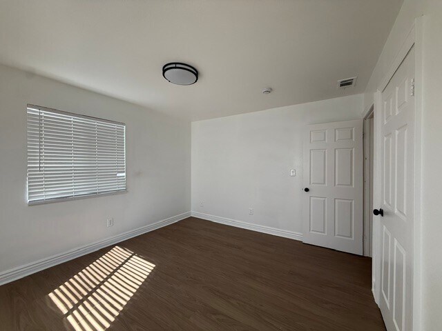 Foto del edificio - 3717 W 23rd St