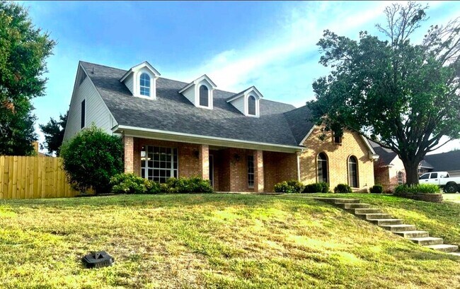 Foto del edificio - 127 Mockingbird Ln