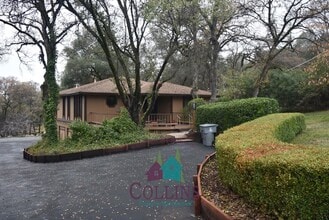 Building Photo - 2045 Ross Dr