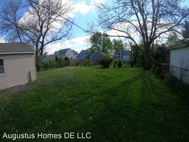 Building Photo - 3 br, 2 bath House - 2428 Oakshire