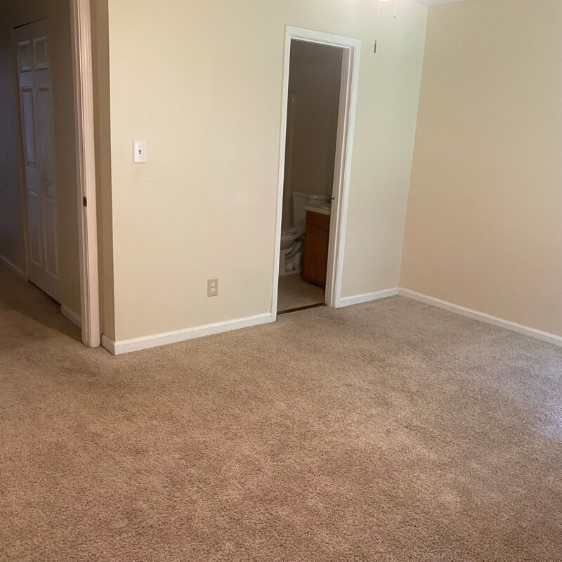 Foto principal - 6408 Baker Ct