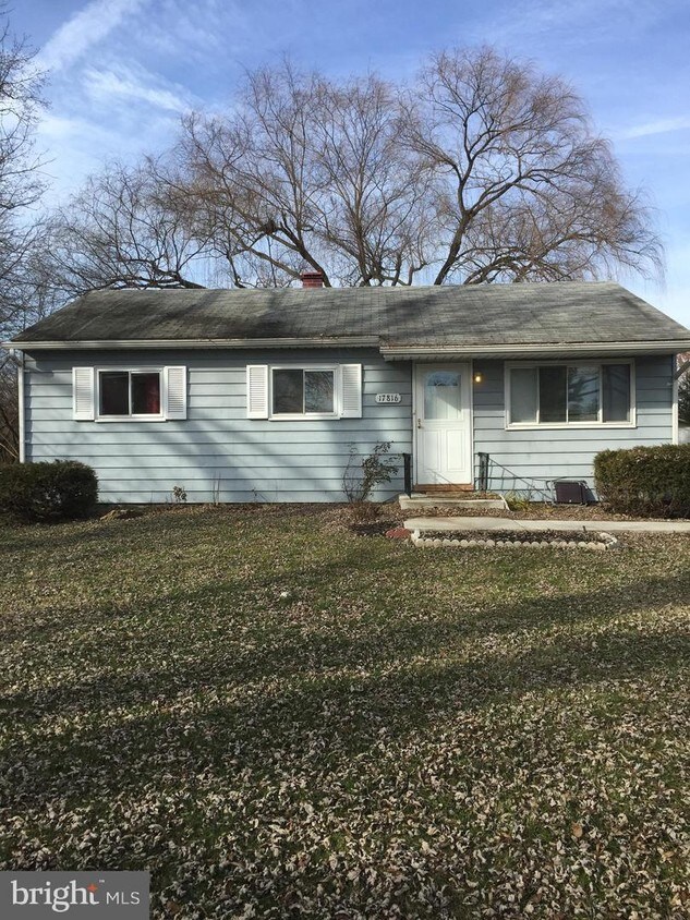 Building Photo - 17816 Washington Grove Ln