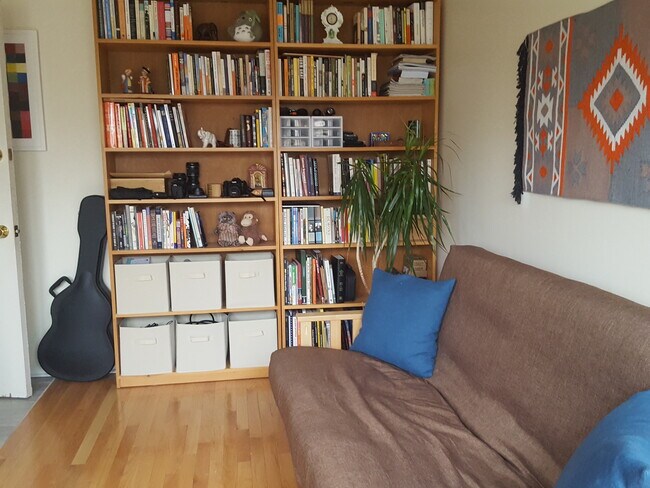 Foto del edificio - 265 Circular Ave