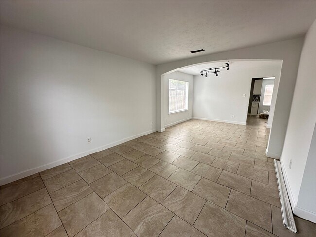 Foto del edificio - 19939 Arbor Creek Dr