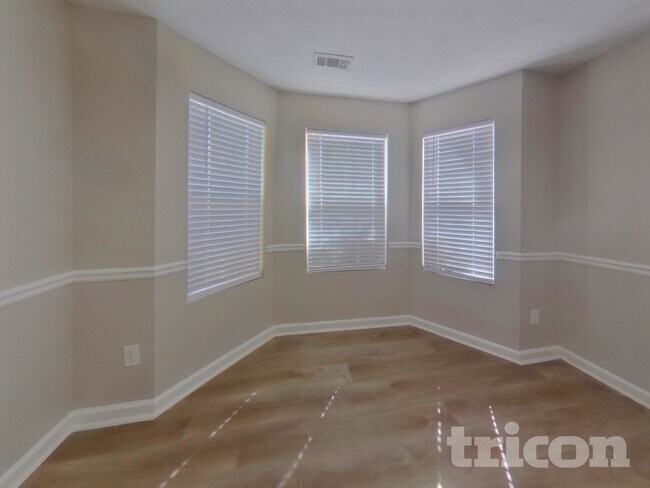 Foto del edificio - 40 Bramble Bush Trail