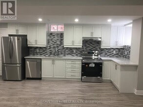 Building Photo - 28 Isle Royal Terrace