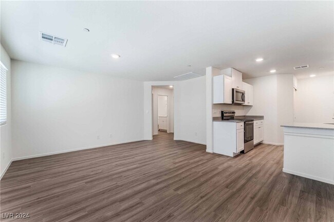 Building Photo - 7840 Aurora Sky St