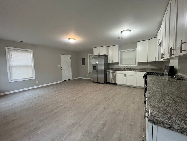 Foto del edificio - 7808 S Greenwood Ave
