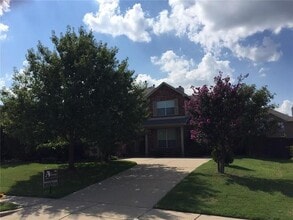 Building Photo - 1575 Poets Way